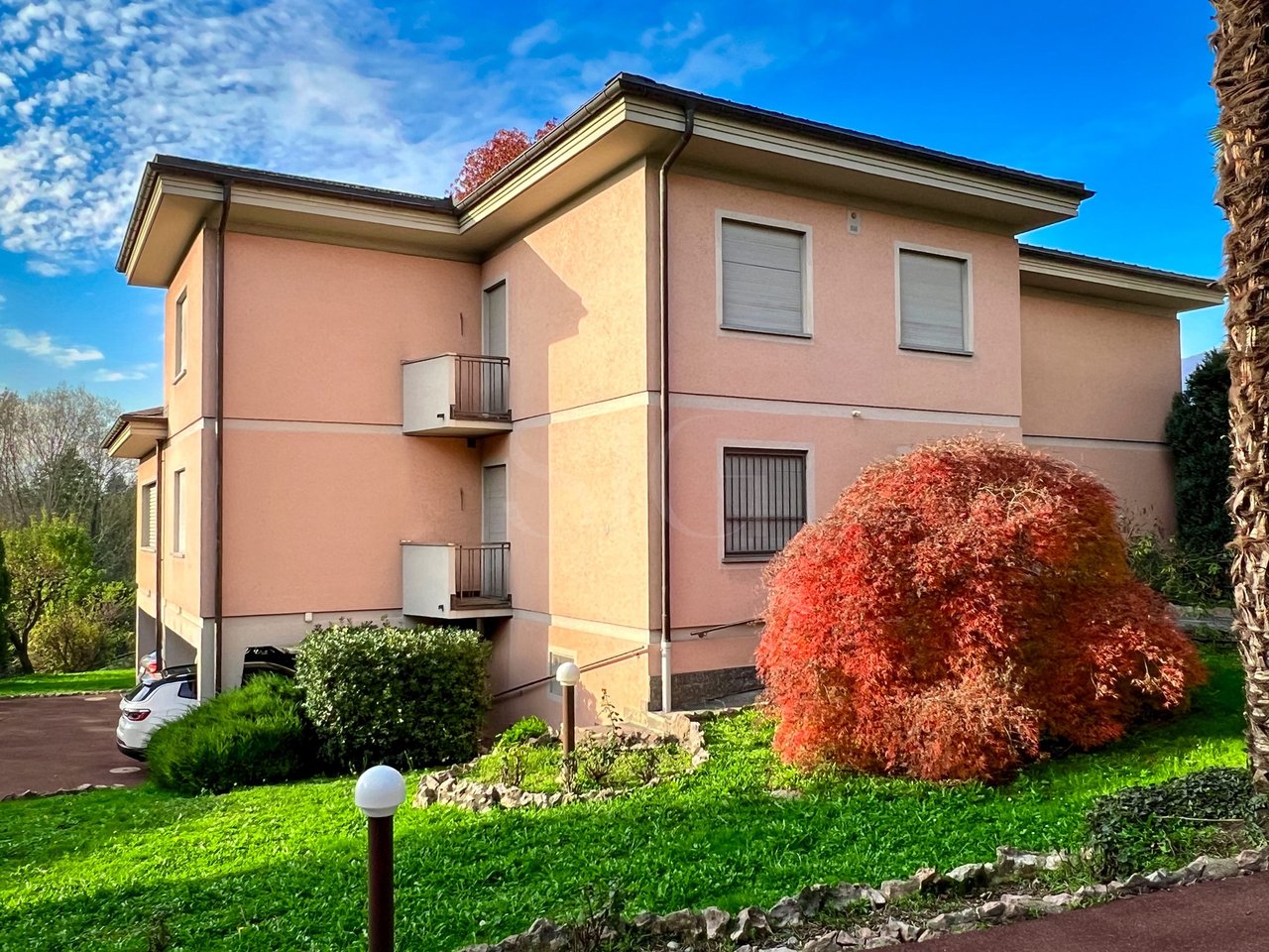 Vacallo - Spaziosa ed elegante villa Signorile