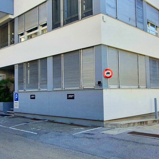 Lugano - Uffici in locazione e in vendita completamente ristrutturati